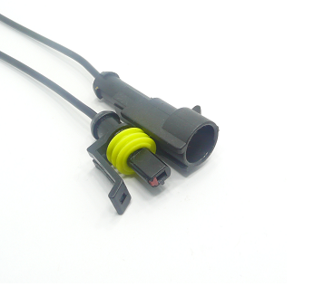 Разъём AMP-01 DJ7011-1,5 с проводами Разъём AMP-01 DJ7011-1,5 с проводами
